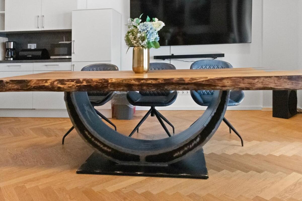 Luxus Im Zentrum Fuer 6 Personen! 3 Zimmer, Balkon, Wlan, Parkplatz * Dresden